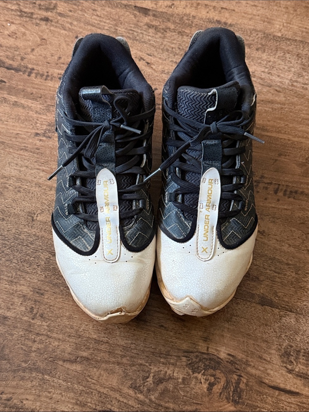 Under Armour Black and White Baseball/Softball Cleats